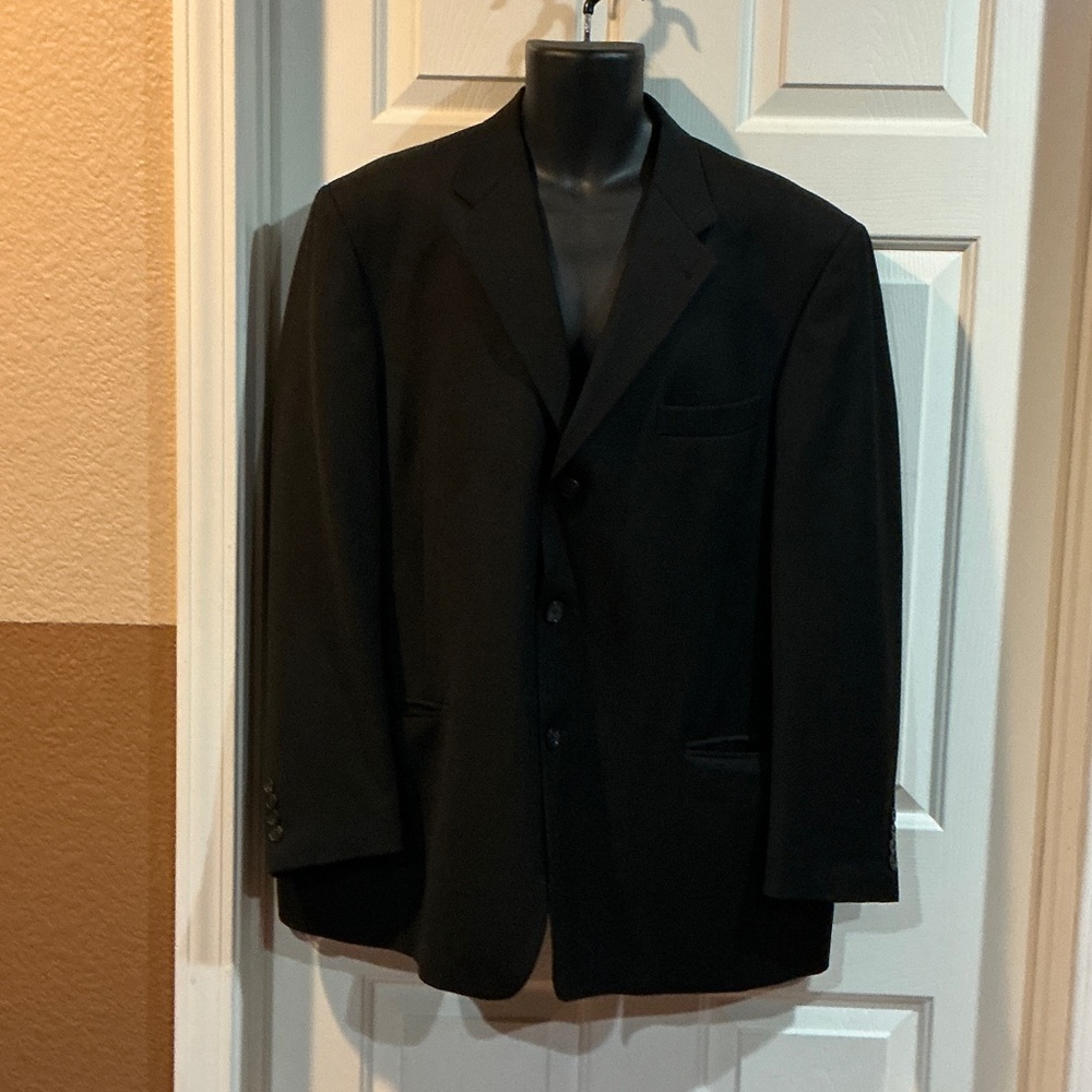 Pierre Cardin Elegant Black Blazer